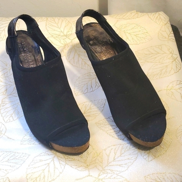 Donald Pliner Made in Spain Black heels sandals Size 6 - Picture 2 of 15